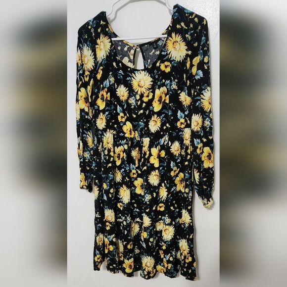 Torrid Floral Print Drawstring Waist Keyhole Dress, Size 0 - Picture 8 of 8